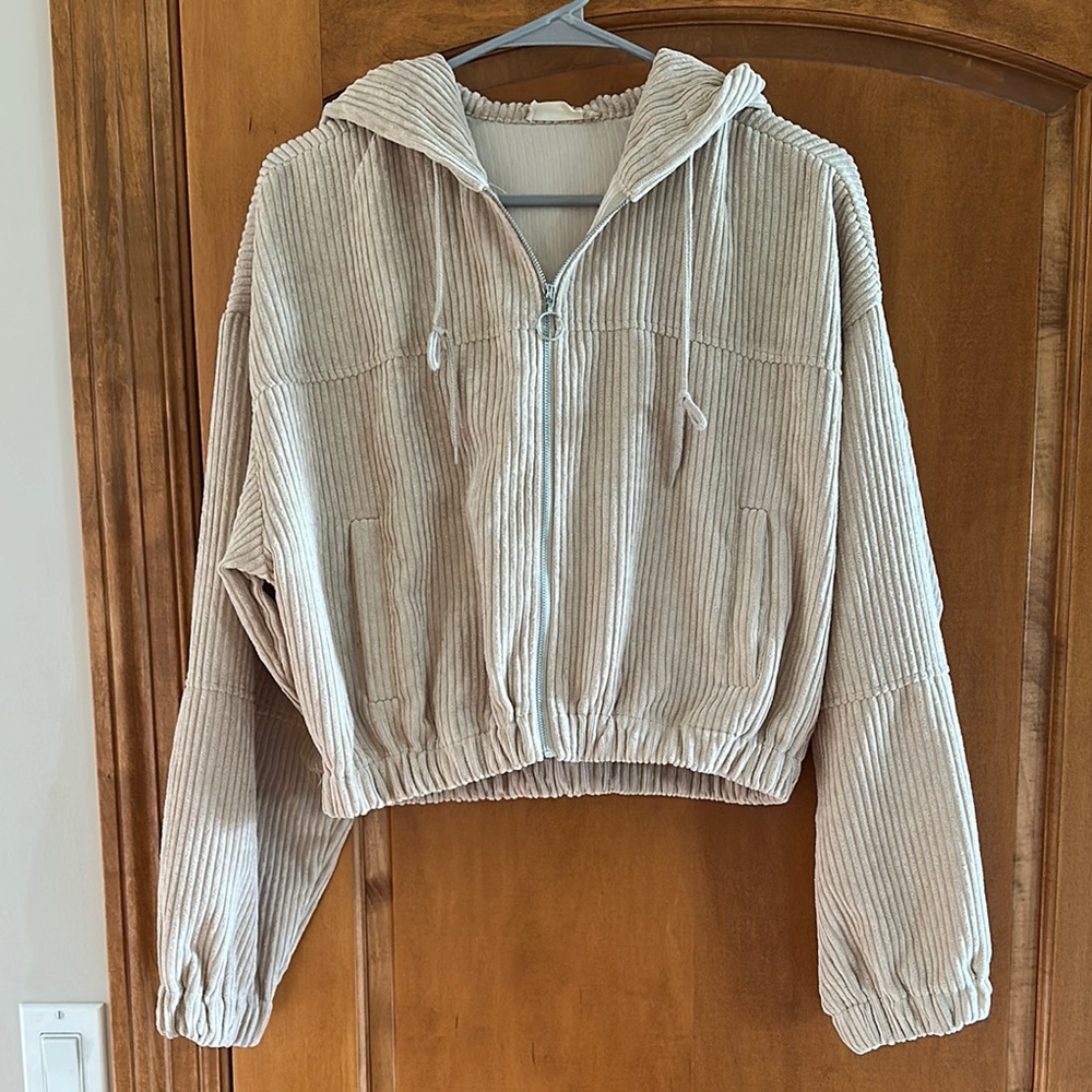 Altar'd State Cream Teddy Jacket Cropped Hooded